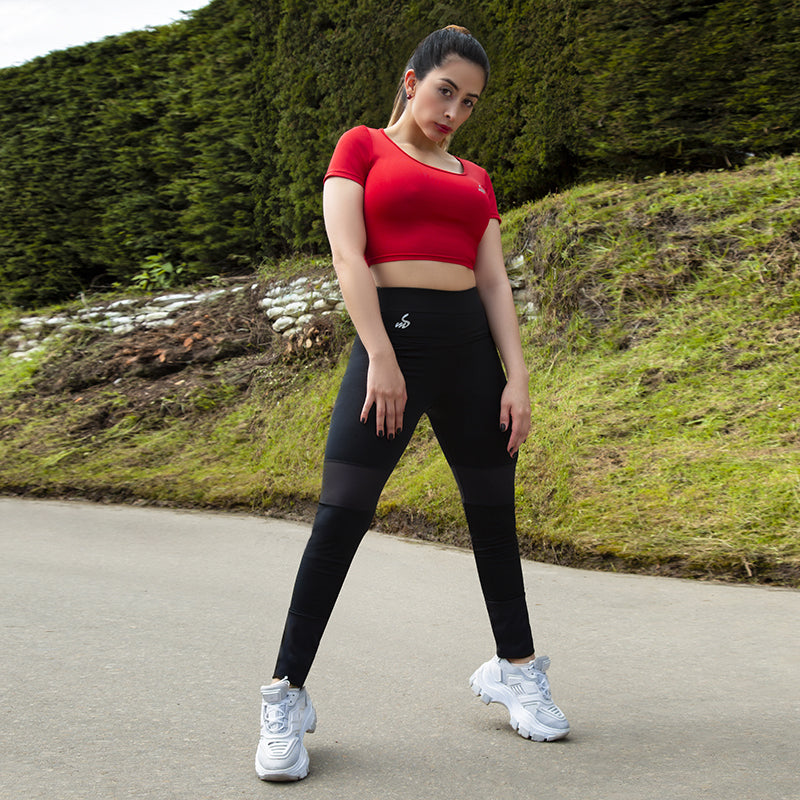 Sports Set: leggings and blouse